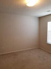 305 Deer Run Dr in Sanger, TX - Building Photo - Building Photo