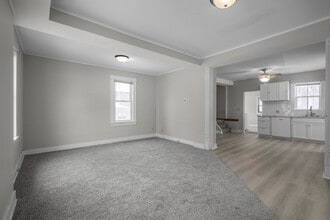 509 W Baker St in Arlington, MN - Building Photo - Building Photo