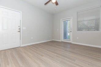 12300 W Bellfort Ave in Stafford, TX - Building Photo - Building Photo
