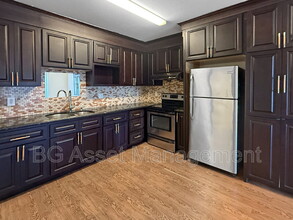 1459 MacArthur Blvd in Oakland, CA - Building Photo - Building Photo