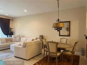 2901 NW 126th Ave in Sunrise, FL - Building Photo - Building Photo