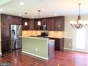 9522 Kirkfield Rd in Burke, VA - Building Photo - Building Photo