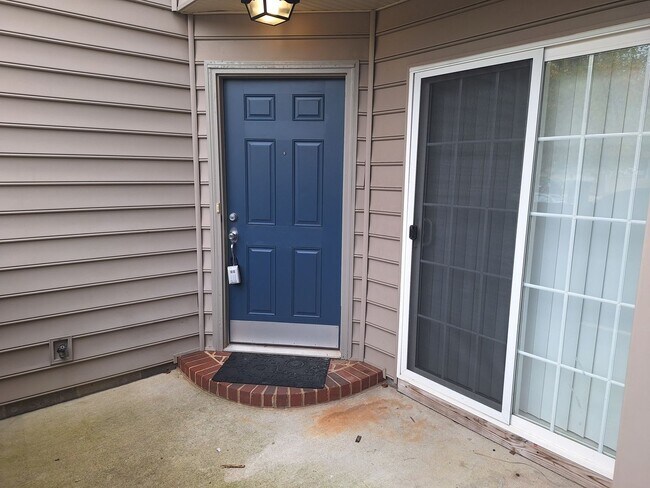 2207 Montgomerie Arch in Williamsburg, VA - Building Photo - Building Photo