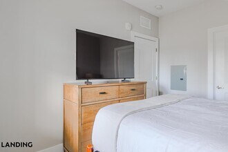 2361 Commerce Park Dr NE, Unit 1404 in Palm Bay, FL - Building Photo - Building Photo