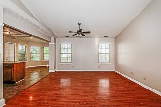 2043 Glendora Dr in Indianapolis, IN - Building Photo - Building Photo