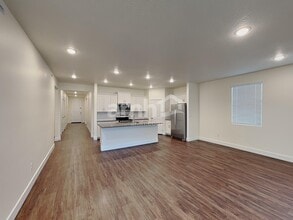 3126 N Vigo Ave in Star, ID - Foto de edificio - Building Photo