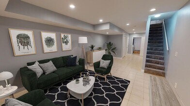 Beautiful Waverly townhouse near Johns Hopkins University in Baltimore, MD - Building Photo - Building Photo