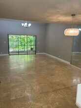 6668 Canary Palm Cir in Boca Raton, FL - Building Photo - Building Photo