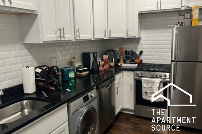 320 Lee St, Unit 2 in Evanston, IL - Foto de edificio - Building Photo