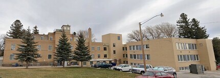 548 15th St in Rawlins, WY - Building Photo - Building Photo