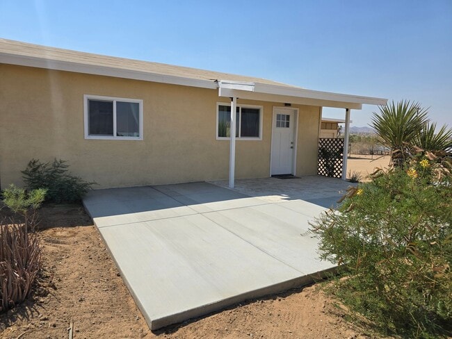 1176 Tahoe Ave in Yucca Valley, CA - Building Photo - Building Photo
