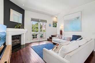 1751 Barry Ave, Unit 4 in Los Angeles, CA - Building Photo - Building Photo