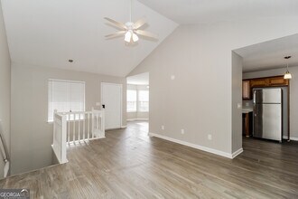 109 Lost Lake Dr in Villa Rica, GA - Building Photo - Building Photo