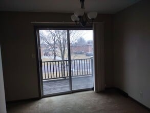 332 Southampton Dr, Unit #2 in Columbia, MO - Foto de edificio - Building Photo