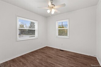 13263 Frazho Rd in Warren, MI - Building Photo - Building Photo