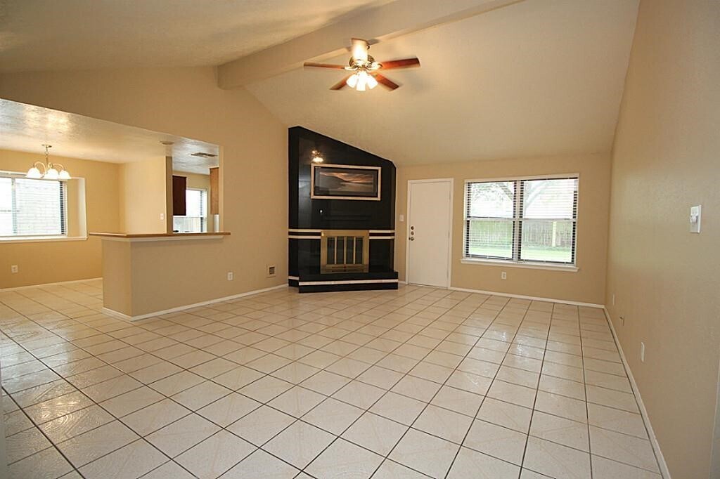 3873 Pecan Cir in La Porte, TX - Building Photo