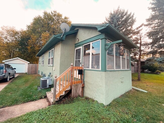1112 Lincoln Way, Unit 1 in Ames, IA - Building Photo - Building Photo