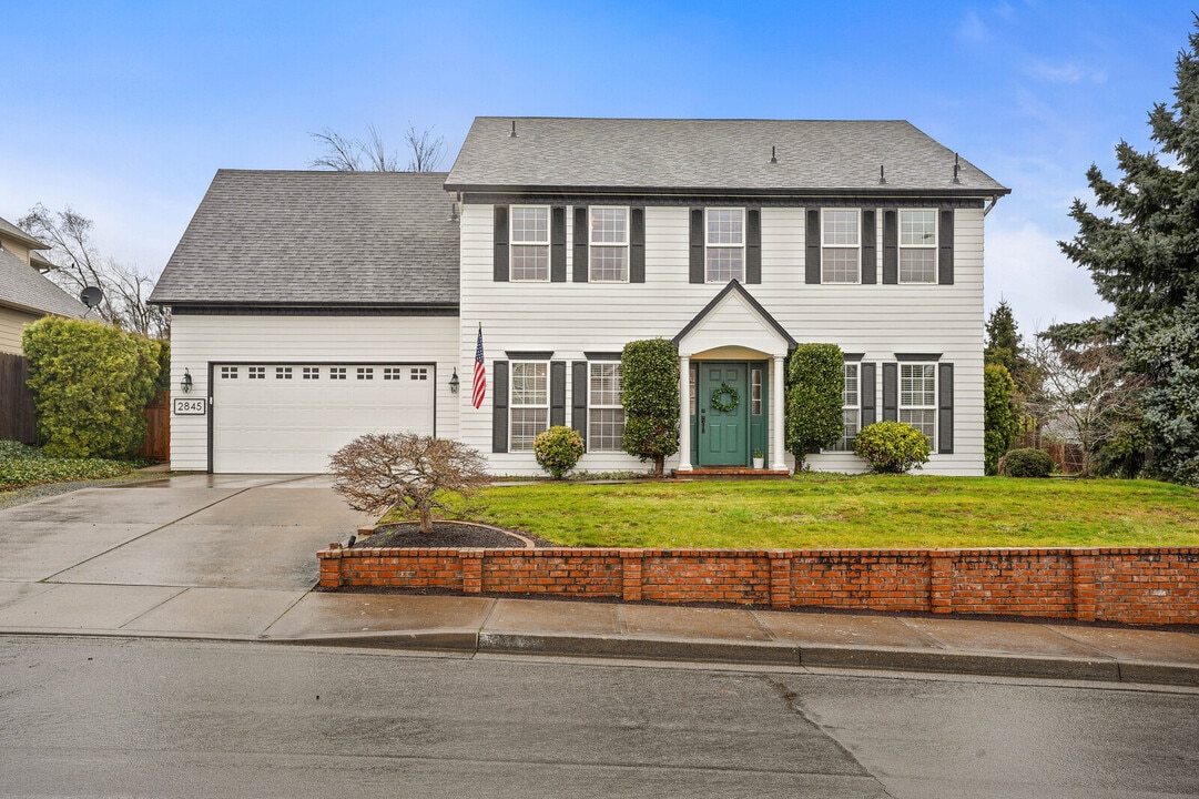 2845 Eastlake Dr SE in Salem, OR - Building Photo