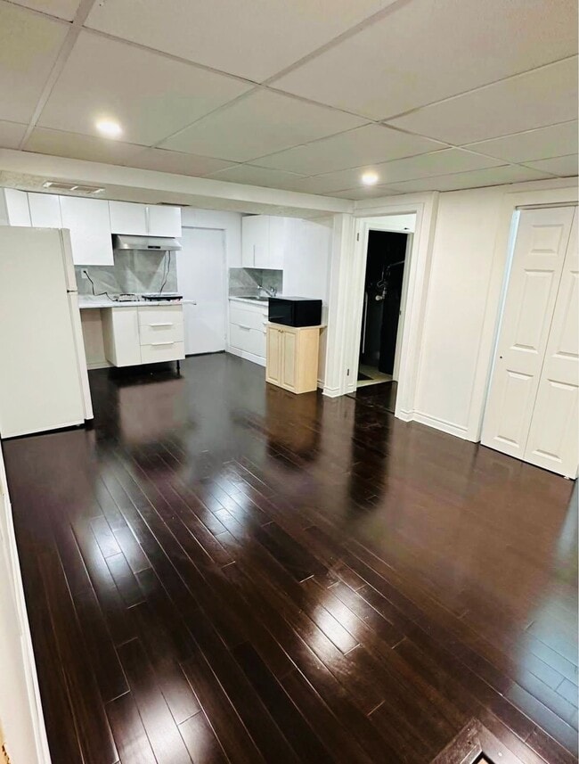 property at 2 Pauline Pl