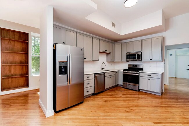 1337 S Vandeventer Ave in St. Louis, MO - Building Photo - Building Photo
