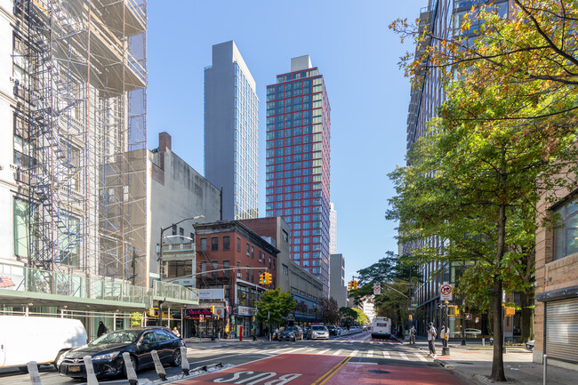 Hanover House in Brooklyn, NY - Building Photo - Primary Photo