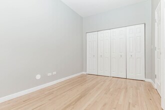 1443 W Fillmore St in Chicago, IL - Foto de edificio - Building Photo