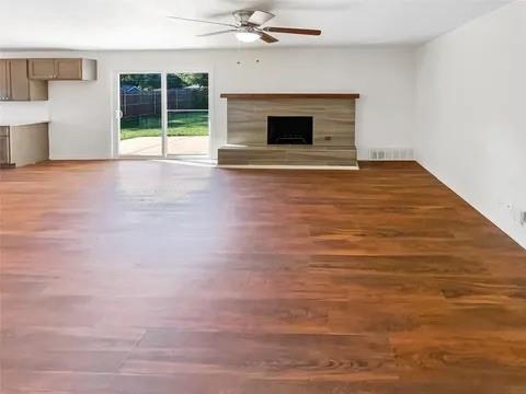 609 W Cedar St in Hurst, TX - Building Photo - Building Photo