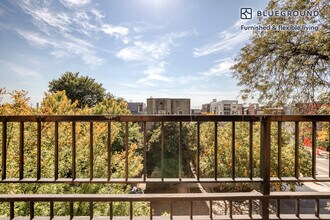 1952 W Ohio St, Unit FL3-ID789 in Chicago, IL - Building Photo - Building Photo