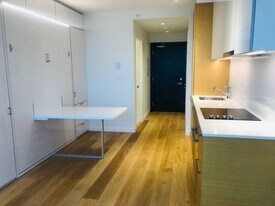 13438 Central Ave in Surrey, BC - Building Photo