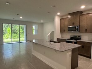 1650 Greenleaf Wds Cv in Oviedo, FL - Building Photo - Building Photo