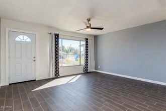15008 North 22nd St in Phoenix, AZ - Building Photo - Building Photo