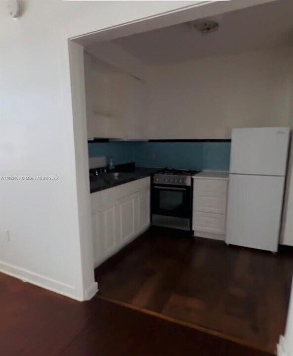 1611 Pennsylvania Ave in Miami Beach, FL - Building Photo