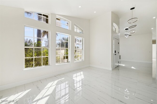 4520 SW 22nd Ave in Cape Coral, FL - Foto de edificio - Building Photo