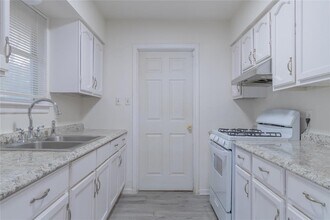 1430 TX-46 in New Braunfels, TX - Building Photo - Building Photo