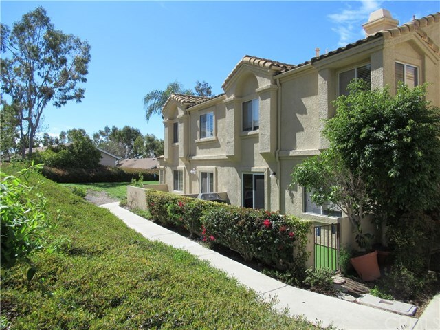 21224 Jasmines Way in Lake Forest, CA - Building Photo