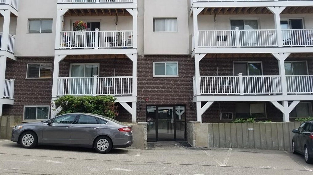 205 Independence Ave in Quincy, MA - Building Photo