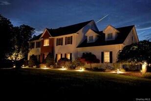 209 NY-343 in Millbrook, NY - Building Photo