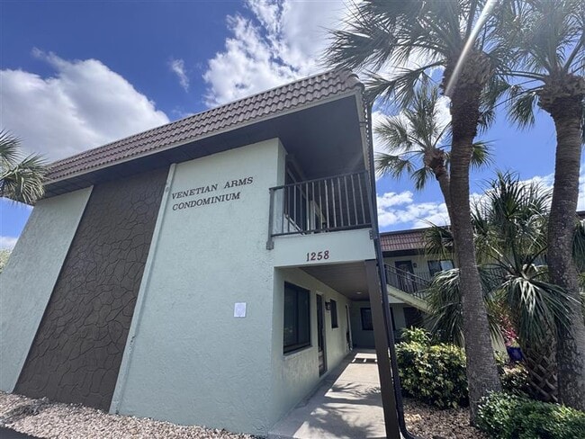 1258 Barbara Dr in Venice, FL - Building Photo - Building Photo