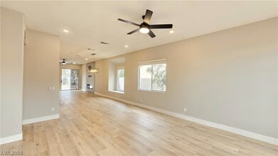 1948 Kachina Mountain Dr in Henderson, NV - Building Photo - Building Photo