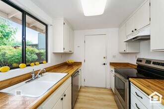 1011-1053 Sonoma Glen Cir in Glen Ellen, CA - Building Photo - Building Photo