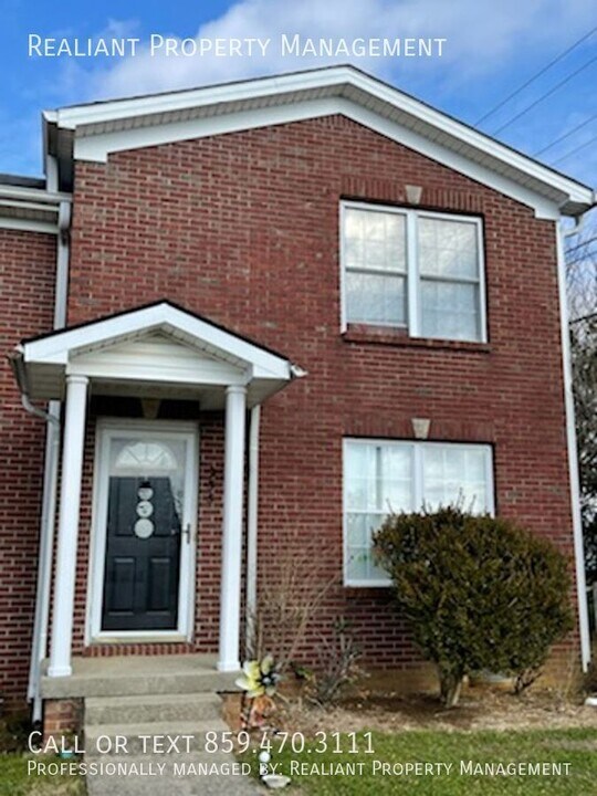 235 John Sutherland Dr in Nicholasville, KY - Building Photo