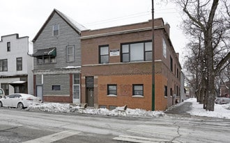 9600 S Avenue L in Chicago, IL - Building Photo