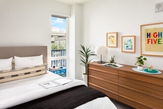 Shoresmith in Seattle, WA - Foto de edificio - Building Photo