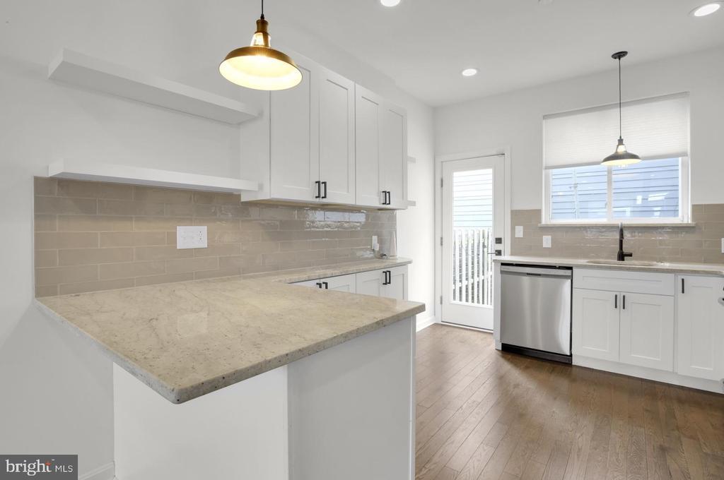 2220 Amber St in Philadelphia, PA - Building Photo