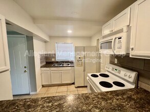 624 Royalty Ct in Poinciana, FL - Building Photo - Building Photo