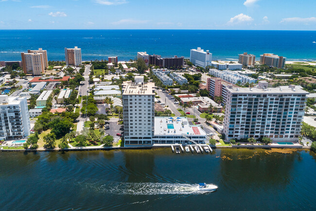 property at 1505 N Riverside Dr