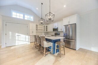 15 Warren St in Westborough, MA - Building Photo - Building Photo