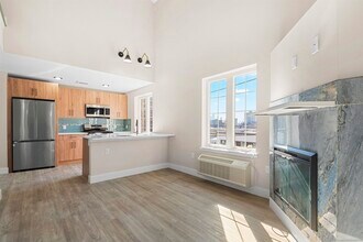 212 70th St, Unit 403 in Guttenberg, NJ - Building Photo - Building Photo