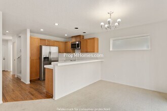 16941 NW Arizona Dr in Beaverton, OR - Building Photo - Building Photo