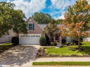 105 Crown Empire Ct in Simpsonville, SC - Building Photo - Building Photo